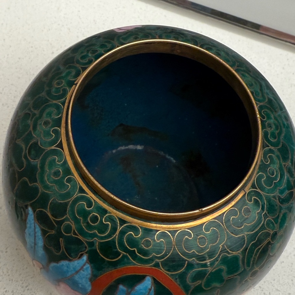 Vintage Floral Cloisonné Vase with Gold Accents Enamel Chinese Jar Brass - Picture 8 of 13
